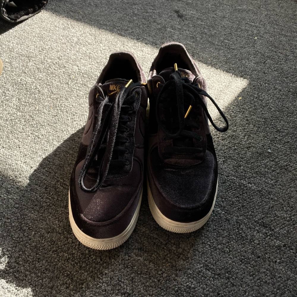 Velvet Air Force 1’s men size 9 women size 11